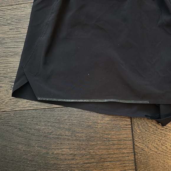 Men’s Lululemon 4inch surge shorts - Picture 4 of 4
